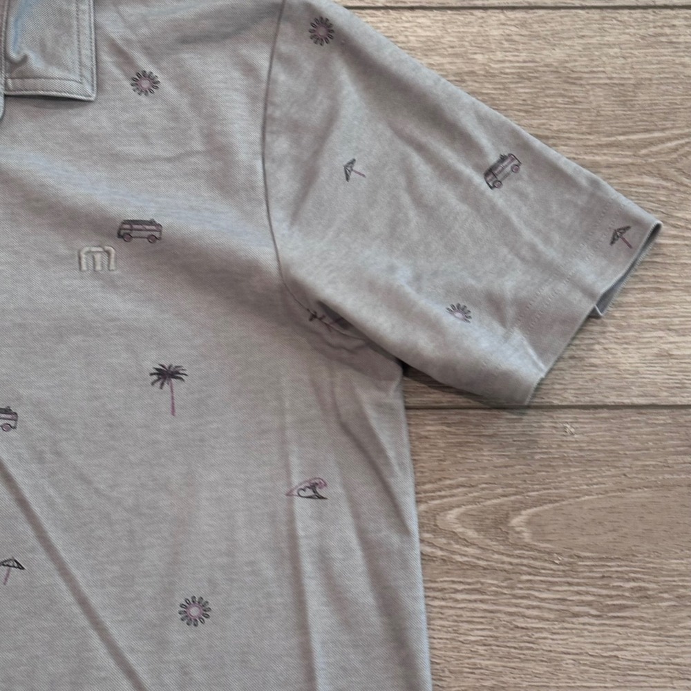 Travis Mathew Polo Shirt Mens Small Gray Beach Print AOP‎ Golf Casual Preppy - Picture 3 of 8